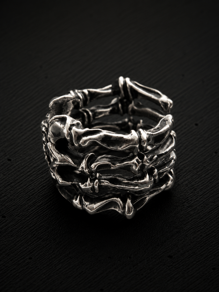 FaceHugger Ring