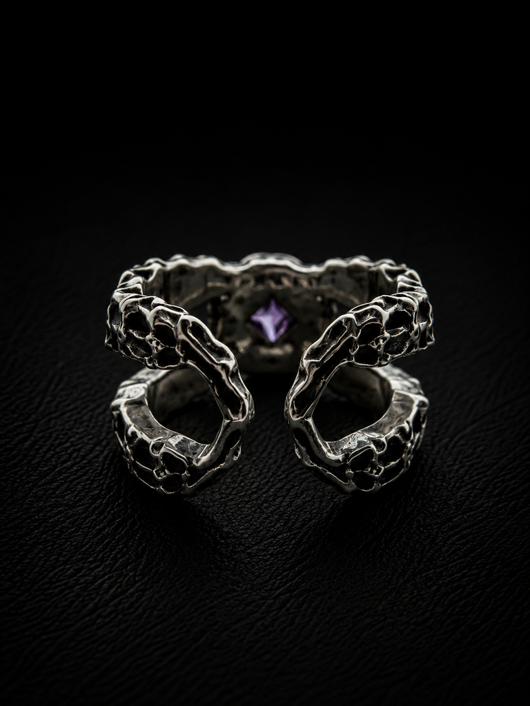 DevilClaw Reversed Set Ring