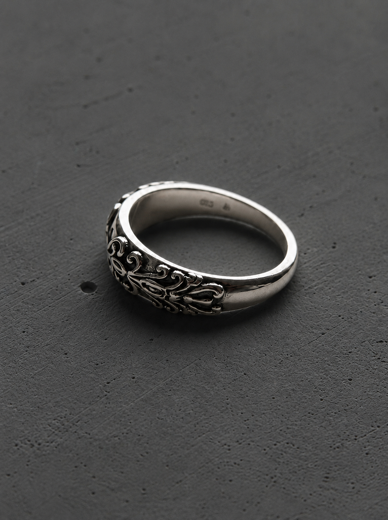 Spear Leaf ring