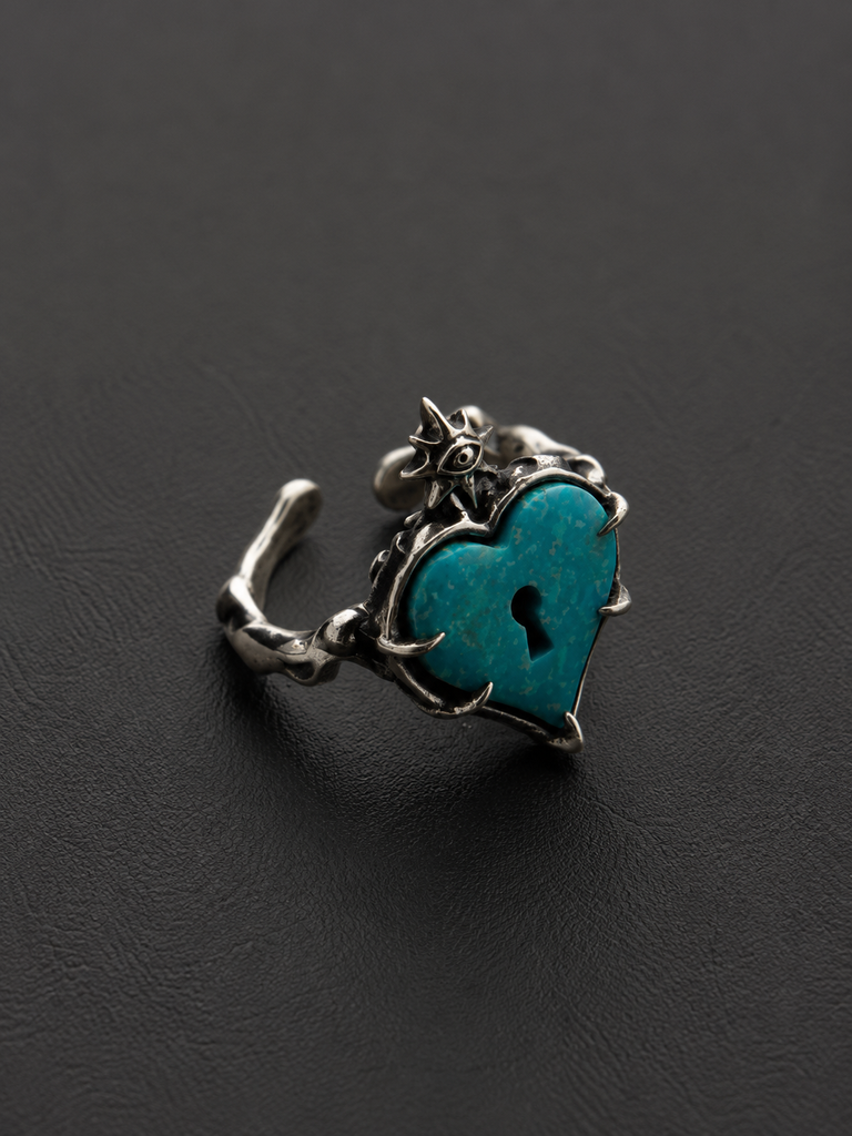 Dreamweaver Heart Lock Ring