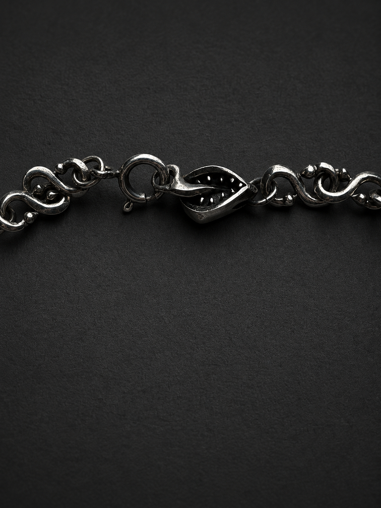 Teddy Gutting Necklace