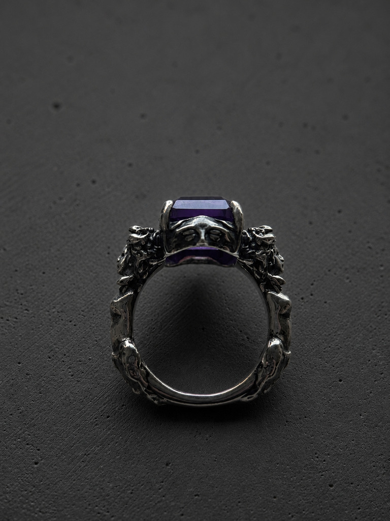 Medusa flake amethyst ring