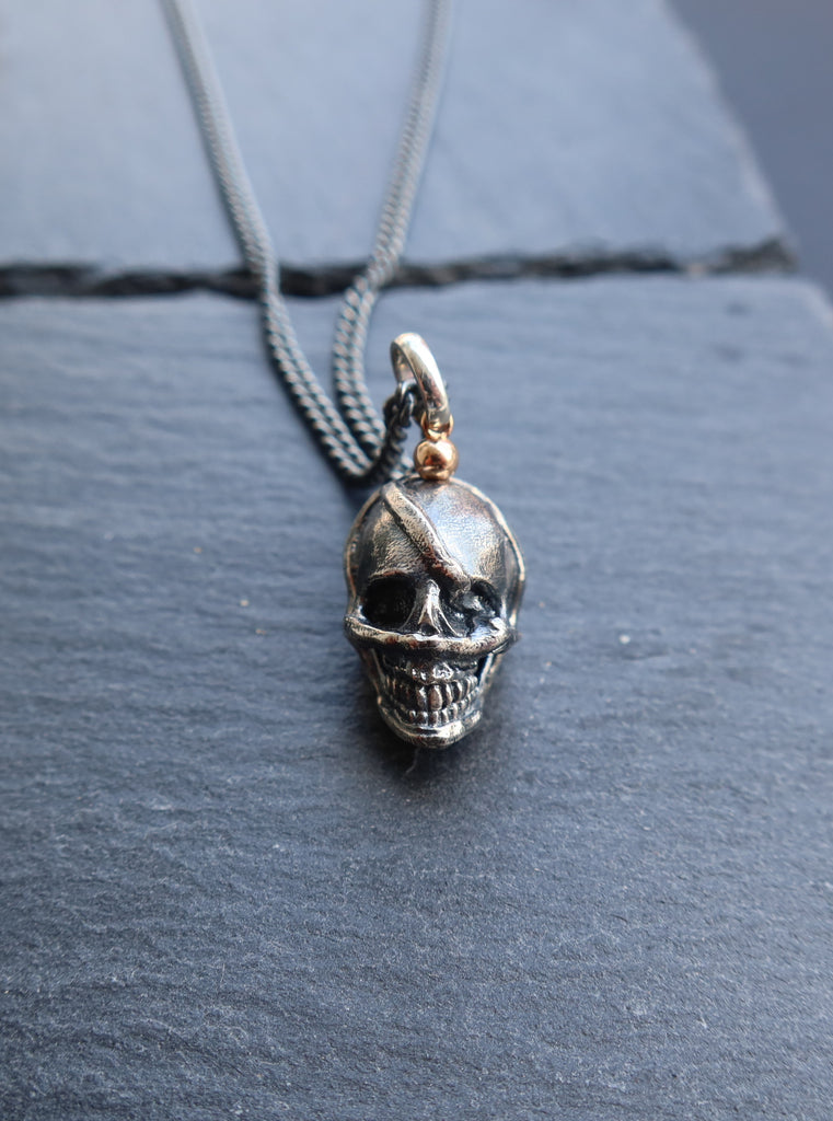 925 Silver Mummy Skull Pendant with 18k Rose Gold bead and Silver Chain