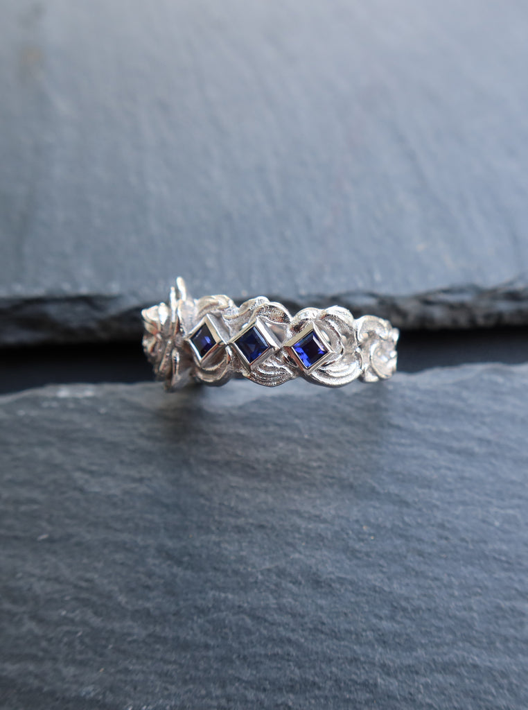 18K Gold Flower Baby Ring with Sapphires