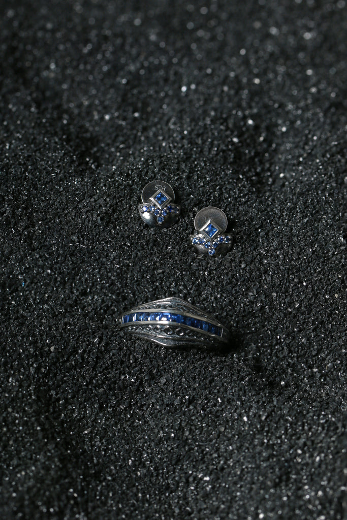 Blue Sapphire Hamlet Ring