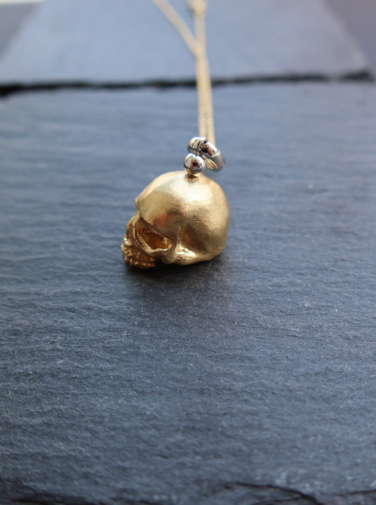 18K Yellow Gold Skull Pendant with 18k Gold Chain