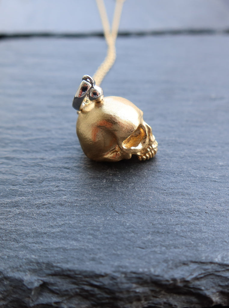 18K Yellow Gold Skull Pendant with 18k Gold Chain